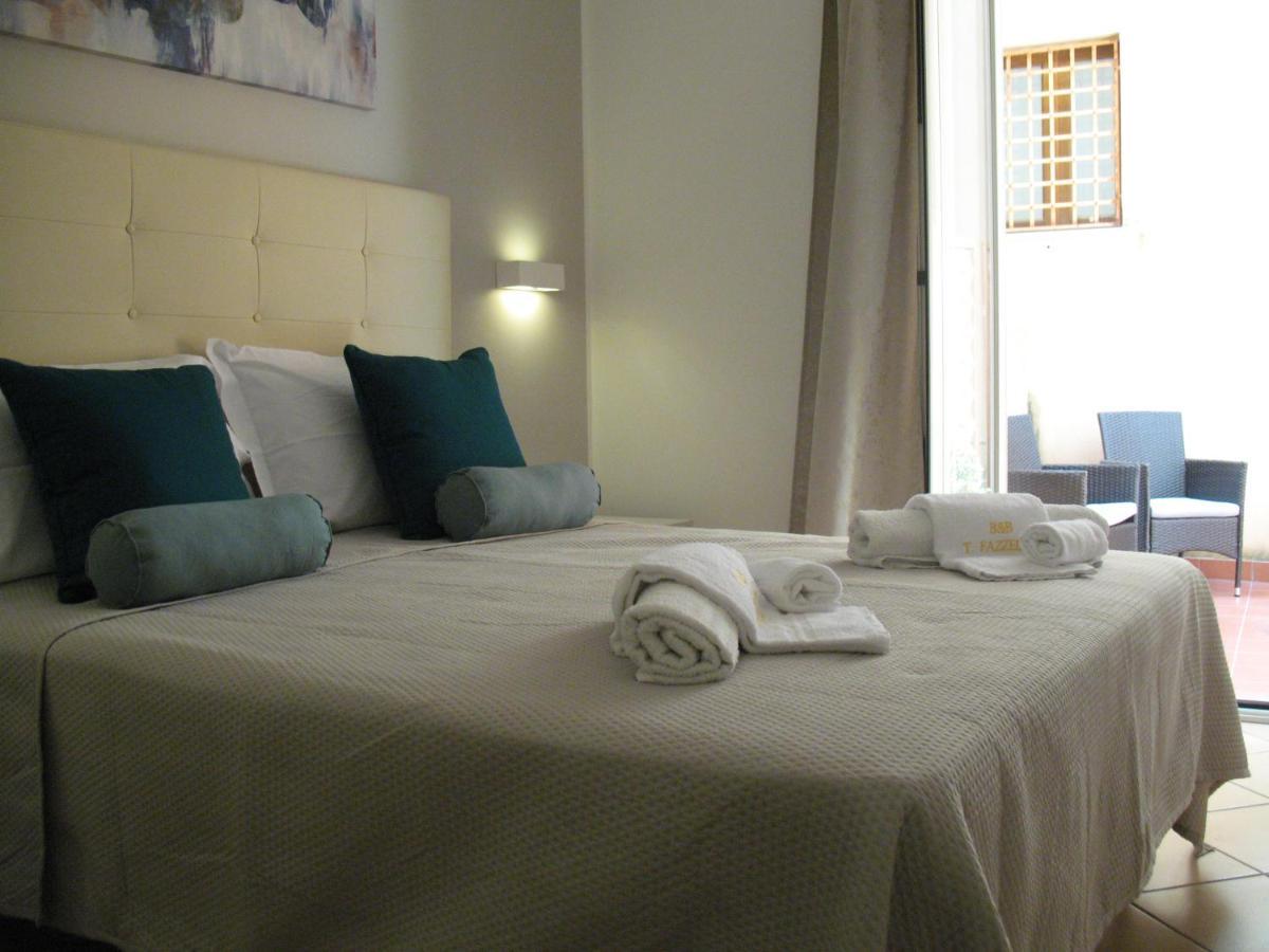 Bed&Bed Tommaso Fazzello Only Rooms 타오르미나 외부 사진