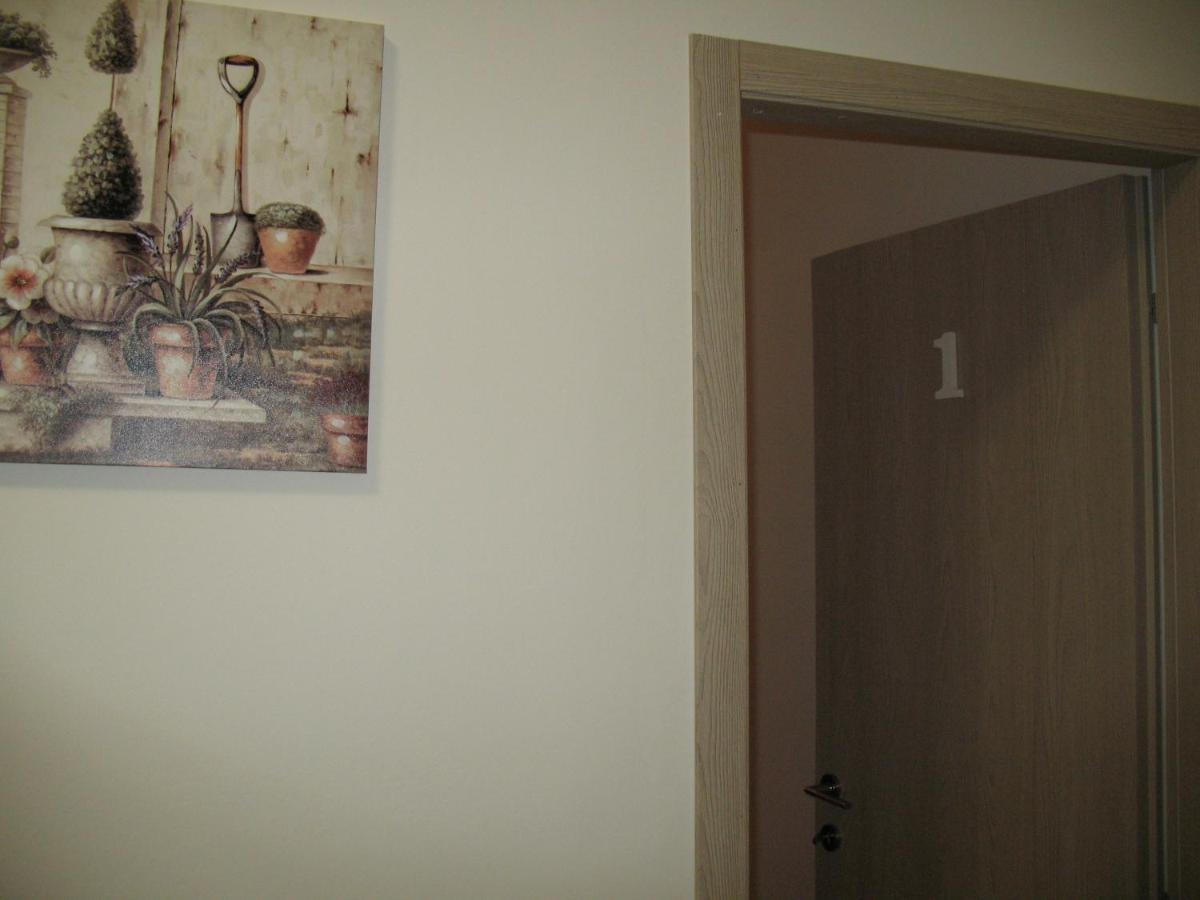 Bed&Bed Tommaso Fazzello Only Rooms 타오르미나 외부 사진